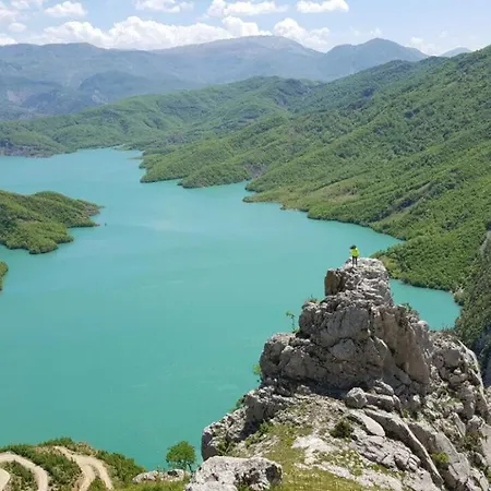 Bovilla Lake Apartment